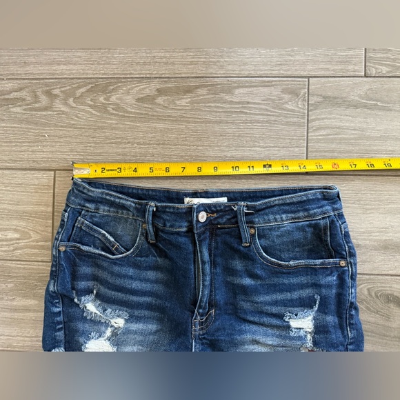 KanCan|Patriotic Denim Distressed cut off Women's Shorts with American flag•••30 - Picture 12 of 12